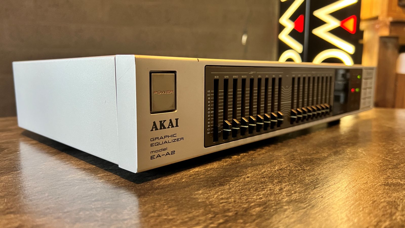 Akai EA-A2 Stereo grafische equalizer (1984-1987)