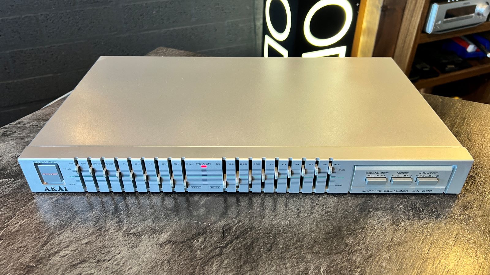  AKAI EA-A22 9-band grafische stereo equalizer