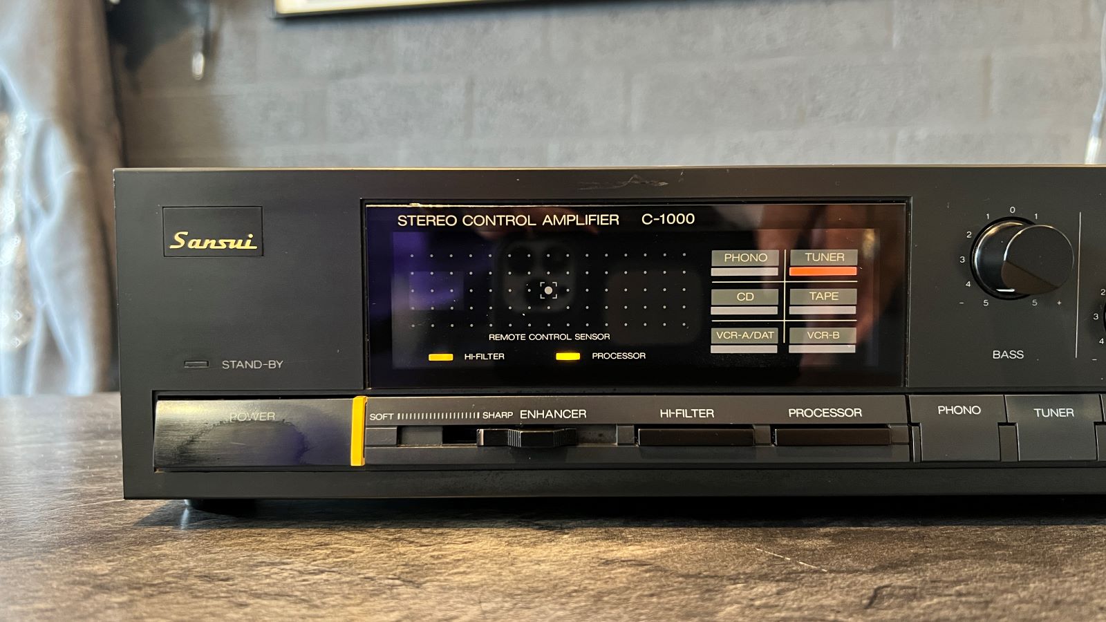 Sansui C-1000 Stereo-voorversterker (1987-1990)