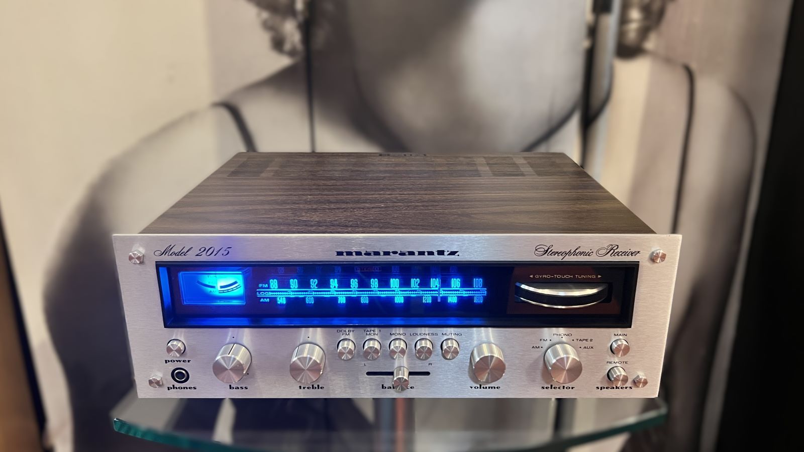 Marantz Model 2015 FM/AM Stereophonic Receiver